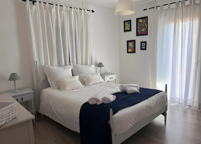 House With Garden In Bombarral - 100 M², Shared Pool Feriehus Bombarral