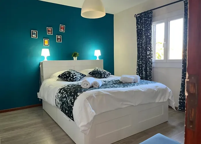 House With Garden In Bombarral - 100 M², Shared Pool * Bombarral